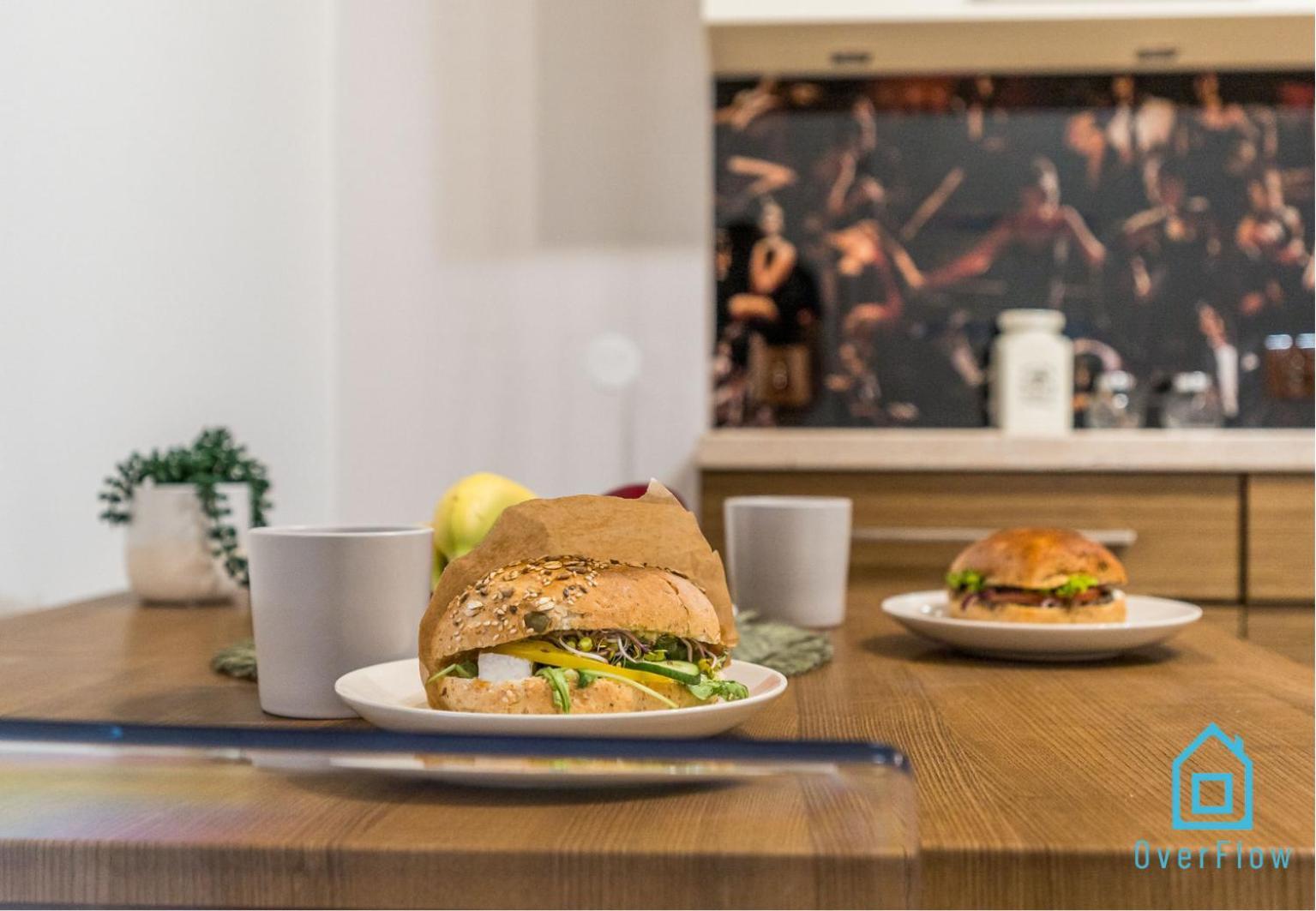 Hub Room - Charming Place, 5 Minutes To Gdansk Old Town Buitenkant foto